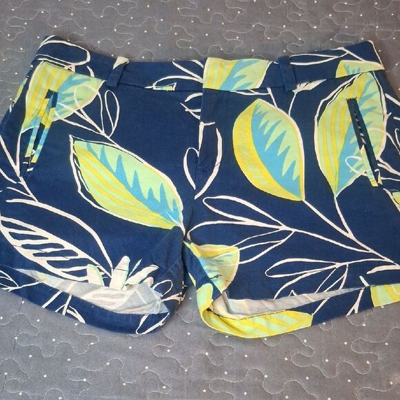 Stylus Tropical Leaf Print Women's Shorts size 6 - Picture 1 of 5